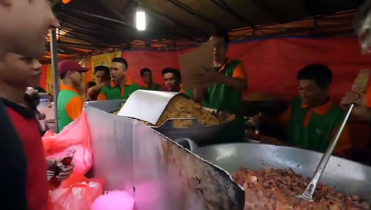 33 Indonesian STREET FOODS Across Indonesia!! NASI PADANG, YOGYAKARTA Gudeg + BANDUNG BBQ!! 8