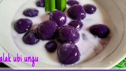 Kolak biji salak ubi ungu  Makanan khas bulan puasa Indonesia