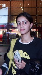 Ananya Panday ने फैंस के साथ क्लिक करवाए सेल्फी