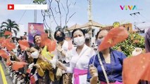 Pulang Kampung, Xi Jinping Lambaikan Tangan ke Warga Bali