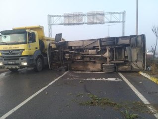 Sivas'ta aynı bölgedeki iki ayrı kazada 3 kişi yaralandı