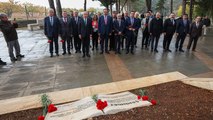 Kılıçdaroğlu, Gaziantep'te Millî Mücadele kahramanlarından Şahinbey’in mezarını ziyaret etti