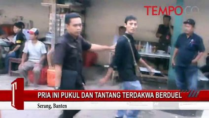LUCU: Pria Ini Pukul dan Tantang Terdakwa Berduel