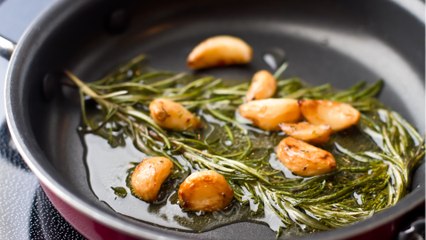 Teflon: Diese Gefahr verbirgt sich wirklich hinter den beliebten Pfannen