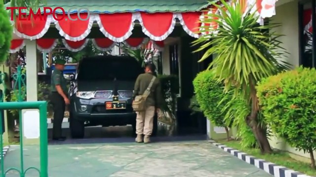 Lirik-lirikan, Serempetan, Oknum TNI Ini Pukul Polisi, Begini Akhirnya
