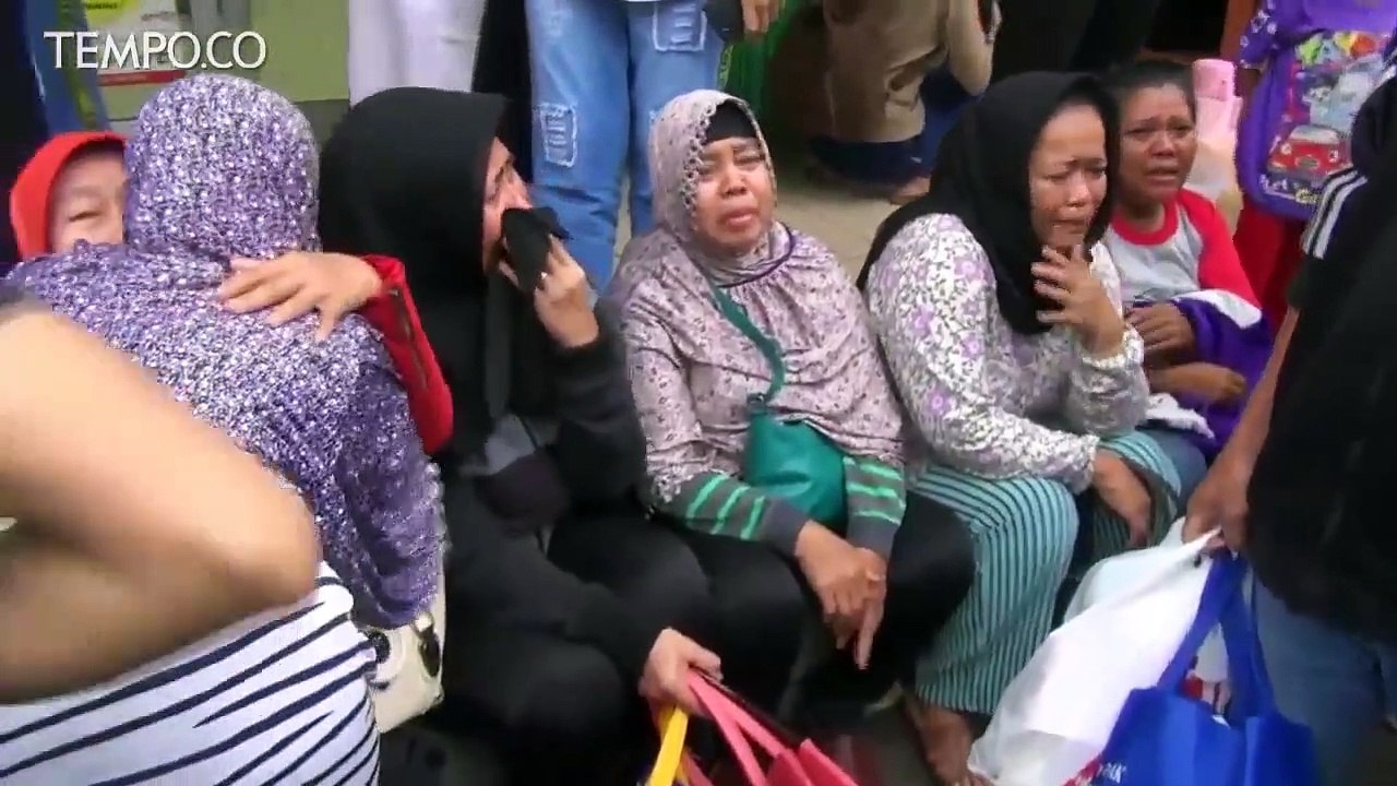 Selamat dari Kecelakaan di Tanjakan Emen, 2 Bus Ini Disambut Haru