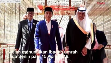 Detik-detik Jokowi Cium Hajar Aswad saat Umrah