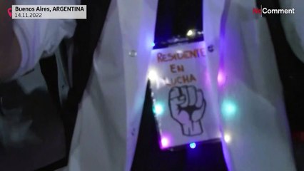 شاهد: عمال الرعاية الصحية يتظاهرون في الأرجنتين للمطالبة بزيادة الرواتب