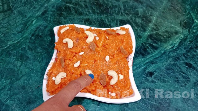 बच्ची हुई रोटी का हलवा कैसे बनाएं - leftover roti recipe in hindi - bachi hui roti ka halwa