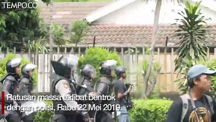 Ratusan Massa Terlibat Bentrok dengan Polisi di Flyover Slipi