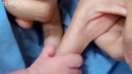 Raditya Dika Jadi Ayah, dari Artis sampai Youtuber Beri Selamat