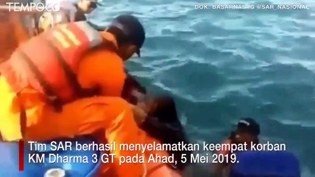 Evakuasi Kapal Tenggelam Akibat Dihantam Ombak