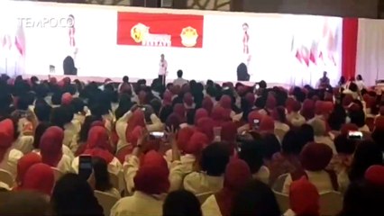 Gaya Iriana Widodo Saat Deklarasi Dukungan Srikandi