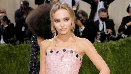 GALA VIDÉO - Vanessa Paradis, maman “aimante et réconfortante” : les tendres mots de sa fille Lily-Rose Depp