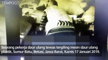 Momen Mengerikan Pekerja Tergiling Mesin Daur Ulang Plastik