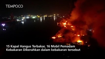 Kebakaran Kapal Nelayan di Muara Baru