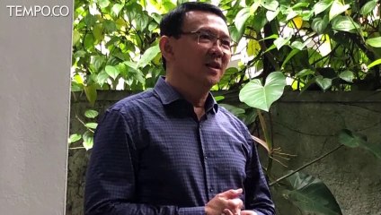 Gaya Ahok saat Bebas dari Tahanan Mako Brimob