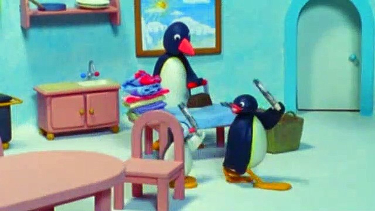 Pingu S05E24 pingu plays tag