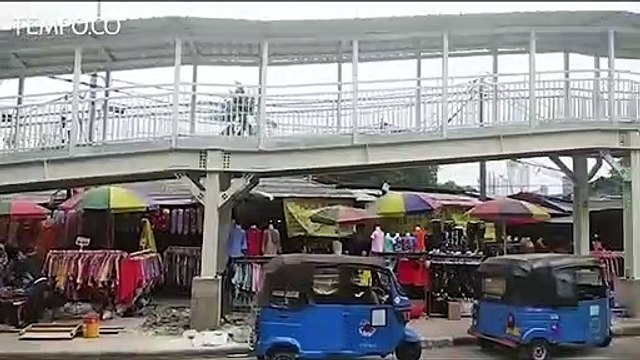 Stasiun Tanah Abang telah Terhubung dengan Skybridge, tapi Belum Digunakan