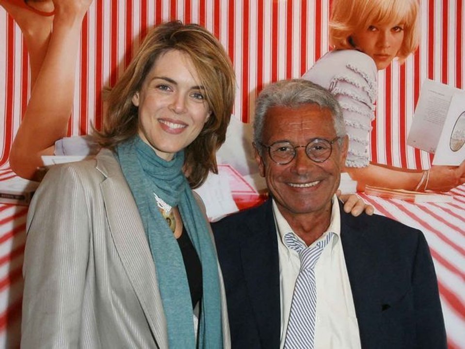 "J’ai 20 ans, je suis vierge, j’ai décidé que c’est toi" : Jean-Marie Périer révèle comment Julie Andrieu l'a eu !