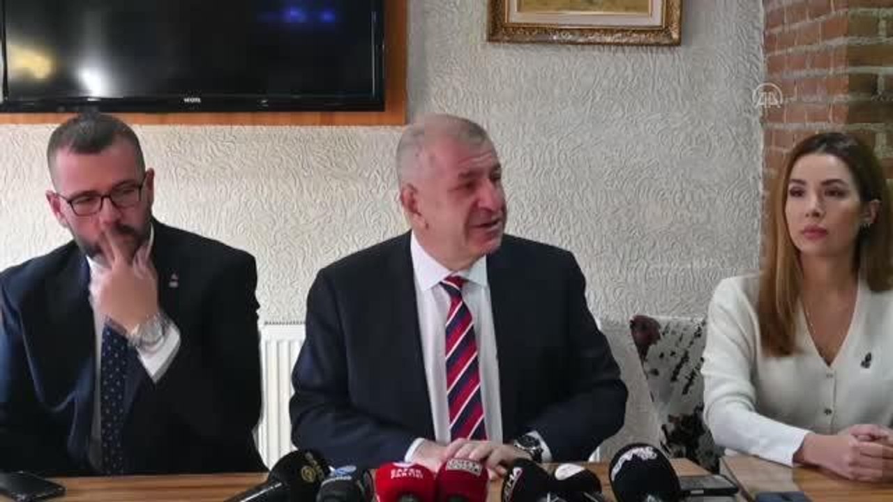 Zafer Partisi Genel Başkanı Özdağ gazetecilerle bir araya geldi