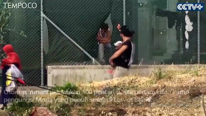 Yunani Pindahkan 100 Pengungsi Keluar Dari Kamp yang Penuh Sesak