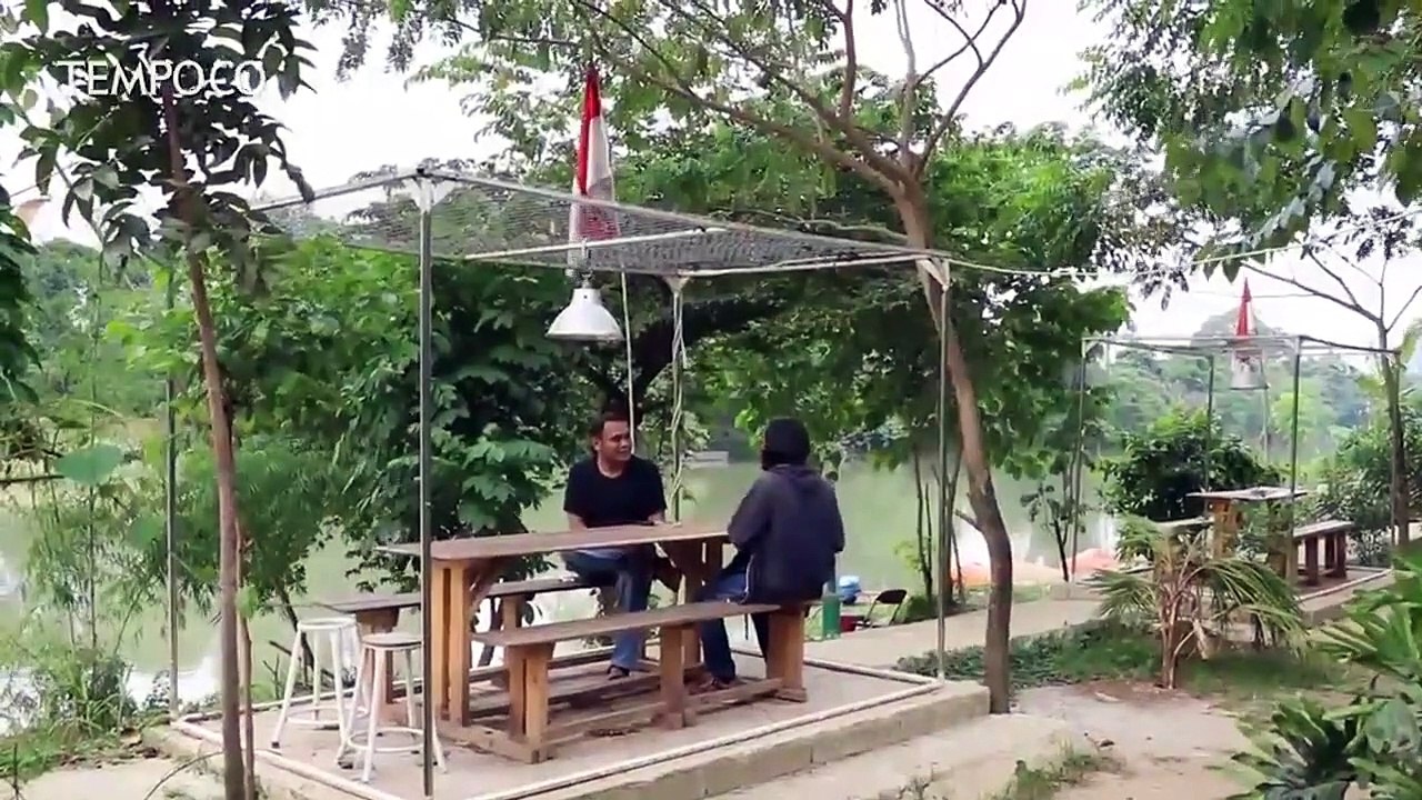 Sungai Cirarab Tercemar Limbah Beracun