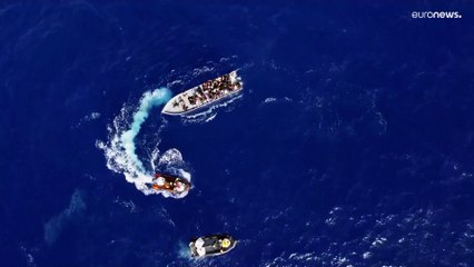 Ordini agli scafisti: "In caso di problemi, gettate i profughi in mare"