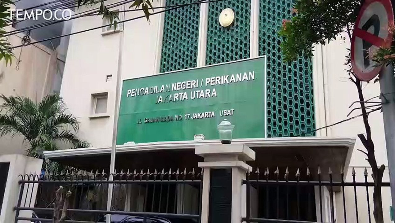 Ahok Resmi Bercerai dengan Veronica Tan, lalu...