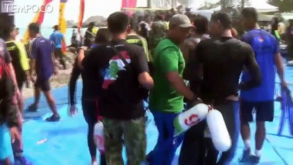 Ratusan Perenang dan Pendayung Adu Cepat Seberangi Selat Sunda