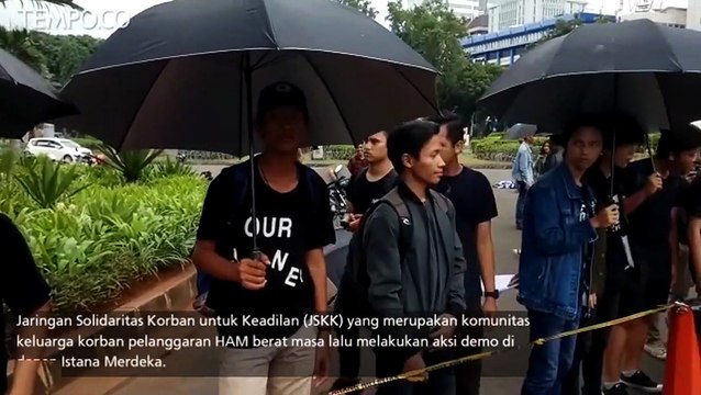 Keluarga Korban Pelanggaran HAM Demo di Istana, Ini Tuntutannya
