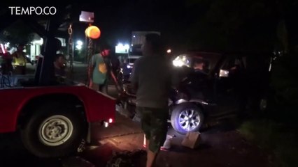 Panther Tabrak Isuzu Elf, 6 Anak Dirawat di Rumah Sakit