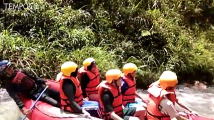 Mencoba Wisata Ekstrim Arung Jeram di Sungai Palayangan