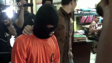 Cemburu, Pria Ini Sebarkan Video Porno Kekasihnya di Facebook