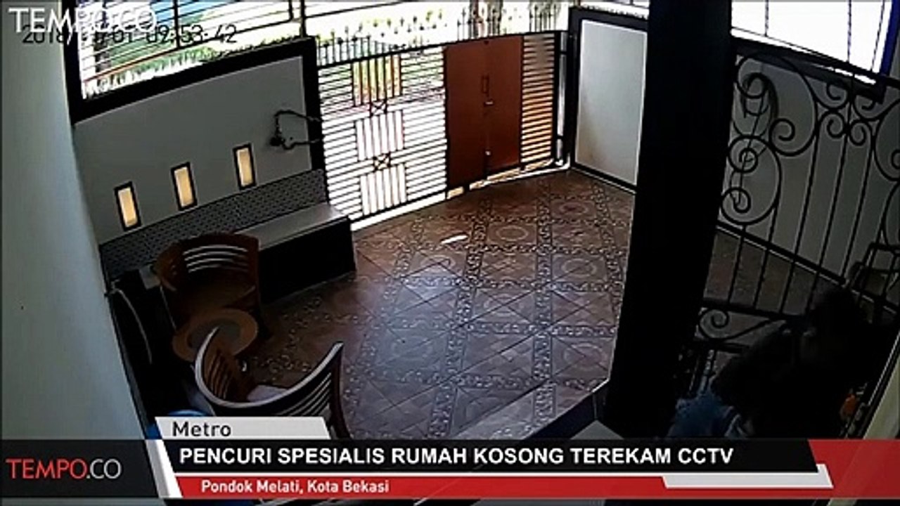 Pencuri Spesialis Rumah Kosong Terekam CCTV