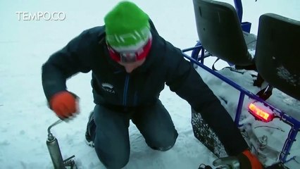 DI TEMPAT BERSALJU INI TERSEDIA SAUNA PORTABEL