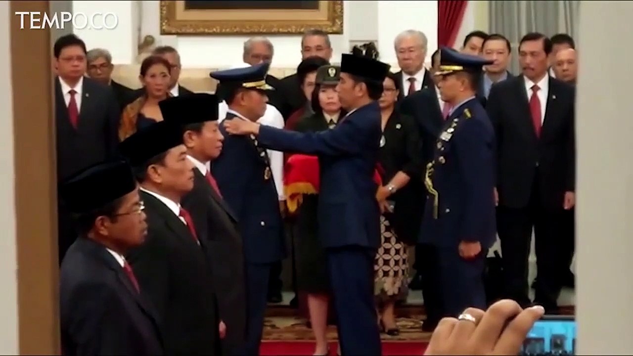 Presiden Jokowi Melantik Menteri dan Pejabat Setingkat Menteri