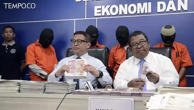 Pelaku Pembuat Uang Palsu di Karawang Diciduk Polisi