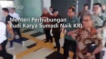 Suasana saat Menteri Perhubungan Budi Karya Sumadi Naik KRL