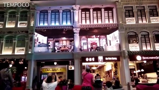 Bandara Changi Putar Kisah Cinta Peranakan Singapura