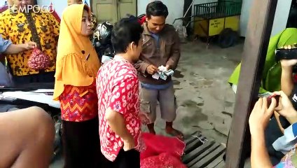 PNS di Brebes Borong Bawang Merah Langsung dari Petani