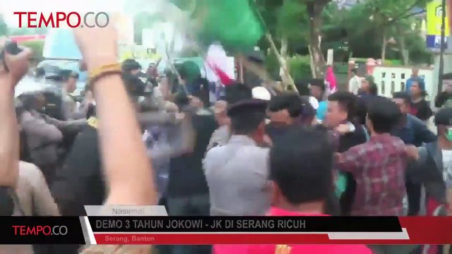 Demo 3 Tahun Jokowi - JK di Serang Ricuh