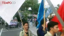 Tuntut Setya Novanto Turun, Mahasiswa Gelar Aksi Jalan Mundur