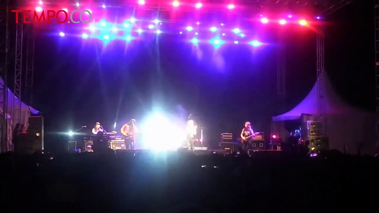 Jogjarockarta, God Bless Mainkan 12 Lagu Legendaris