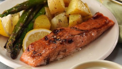 How to Make Rosemary Roasted Salmon with Asparagus & Potatoes