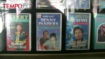 Tangis Keluarga Iringi Kepergian Gitaris Panbers Benny Panjaitan