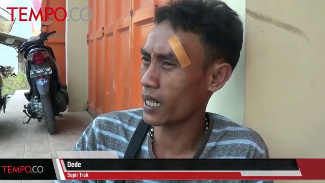 Ada Bayangan Orang Menyeberang, Sopir Banting Setir, Truk Bermuatan Kapur Terguling