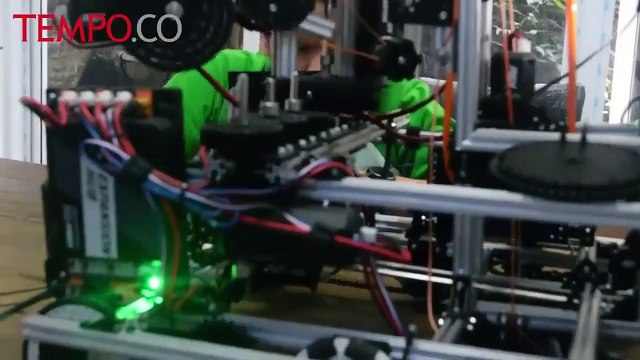 Robot Wowwi Karya Tim Technonatura Ini Sabet Juara Kompetisi di Amerika