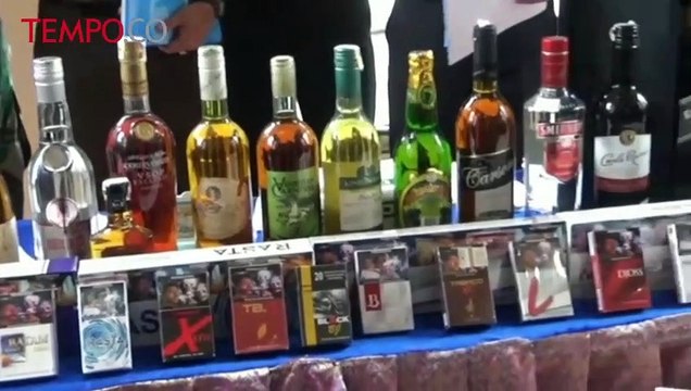 Bea Cukai Musnahkan Miras dan Rokok Ilegal Senilai 5,4 Miliar Rupiah