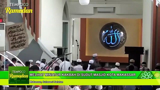 Melihat Miniatur Kakbah di Salah Satu Sudut Masjid Alfatih Al Anshari Makassar
